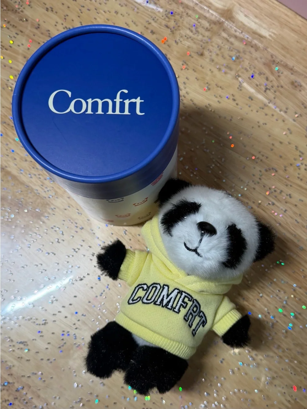Comfrt Blue Tin with Yellow Panda Plush Decorative Set